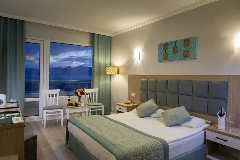 Adonis Hotel — Foto 3