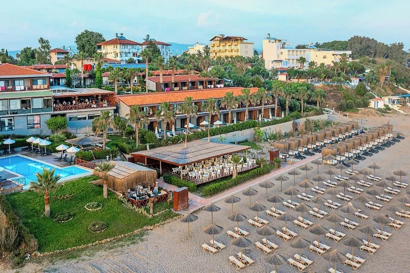 Adora Calma Beach Hotel (Adult Only) — Foto 1