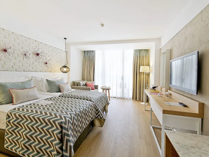 Akra Kemer — Foto 2