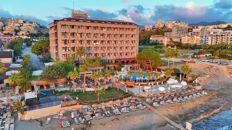 Anitas Beach Hotel — Foto 1