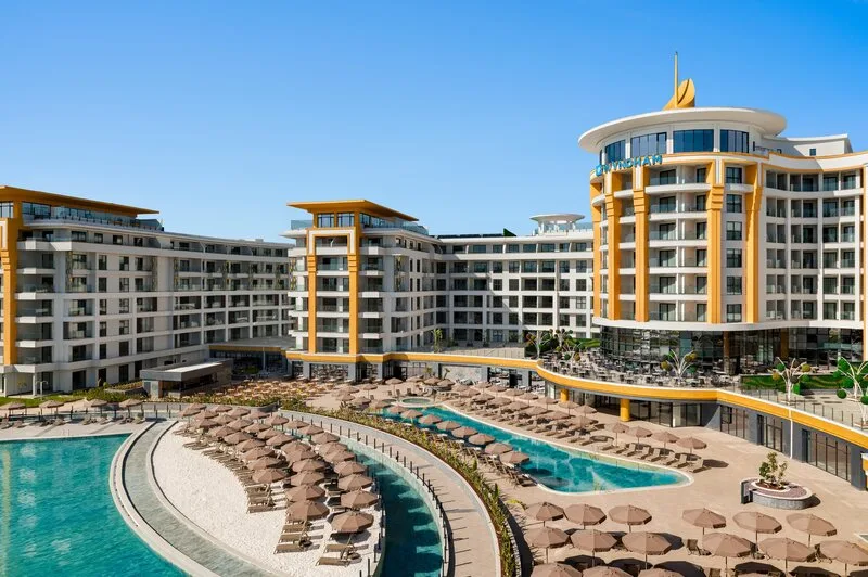AZURA WORLD HOTEL — Foto 1