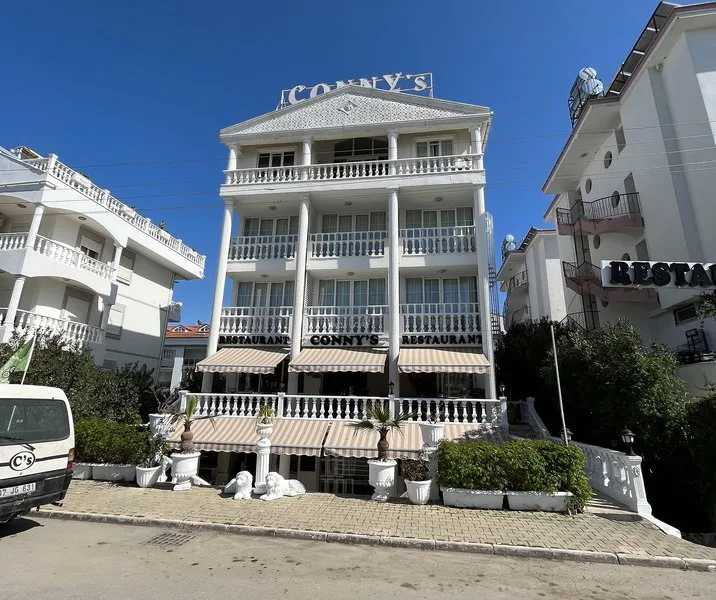 Conny's Boutique Hotel — Foto 7