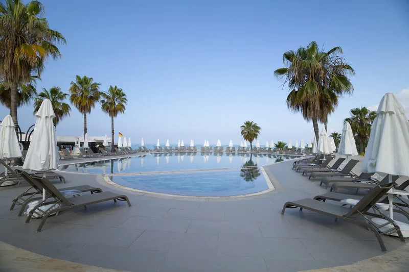 Flora Garden Beach Hotel (+16) — Foto 6