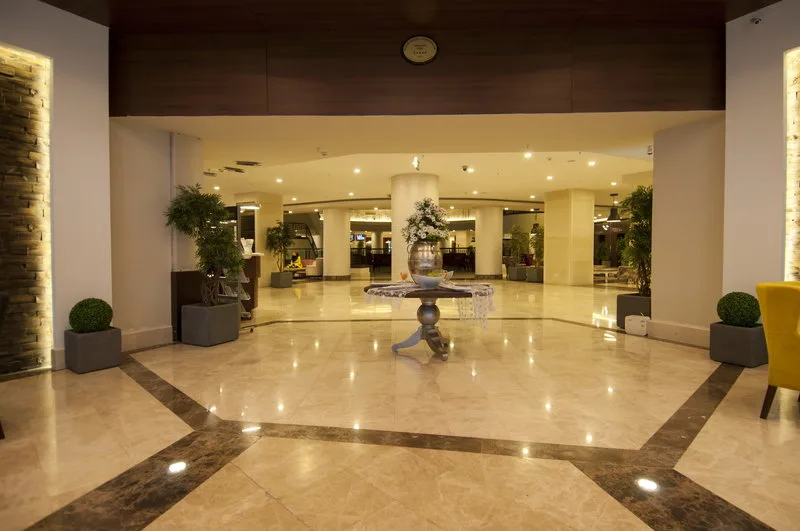 Goldcity Hotel — Foto 6