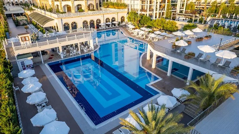 Jadore Deluxe Hotel And Spa — Foto 2