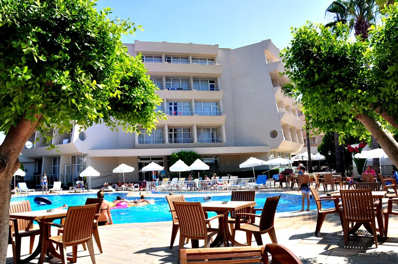 Nerton Hotel — Foto 3
