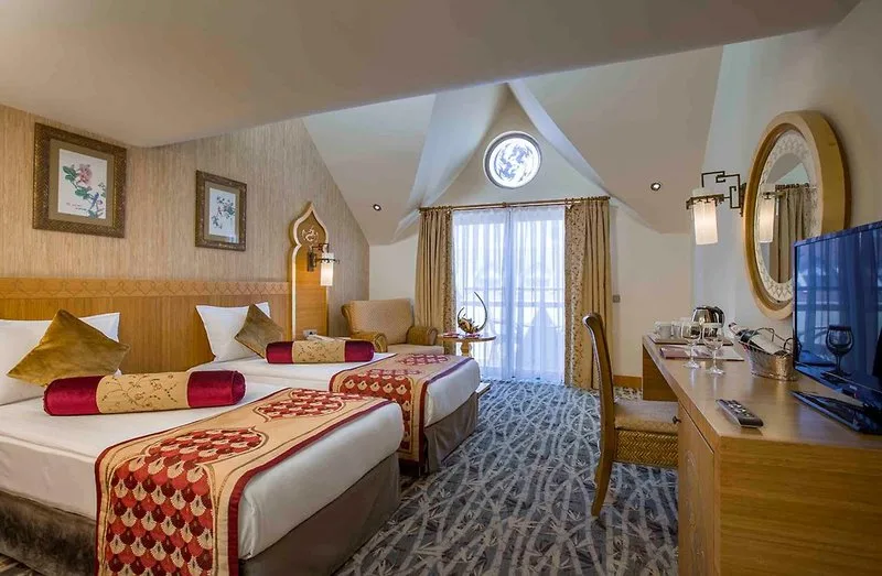 Royal Dragon Hotel — Foto 3