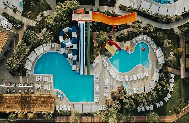 Saturn Palace — Foto 8