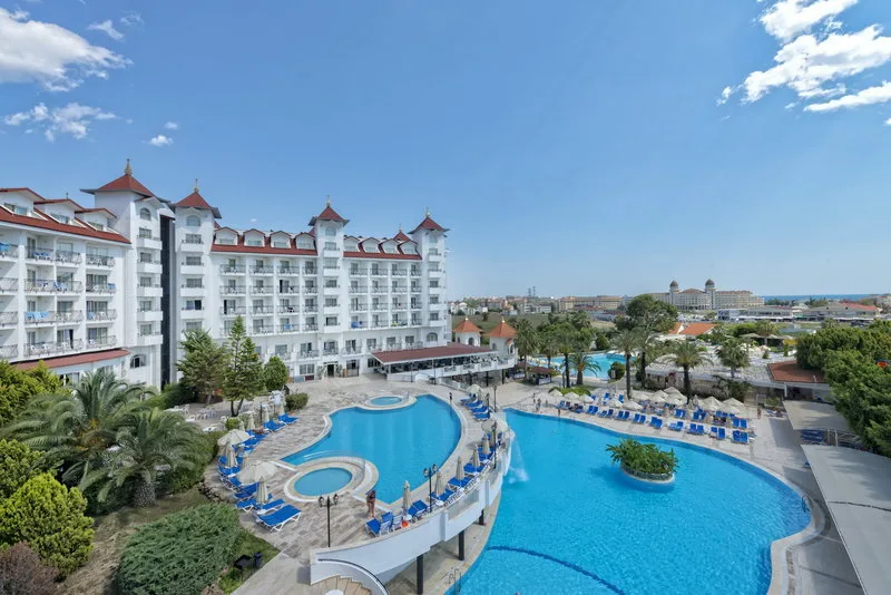 Serenis Hotel — Foto 7