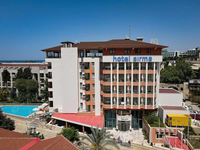Sirma Hotel — Foto 1