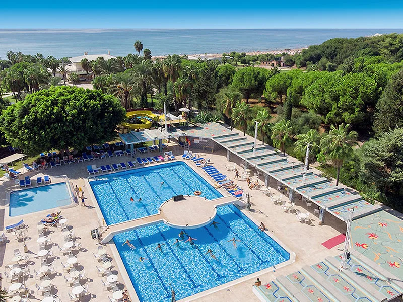 Süral Hotel — Foto 1
