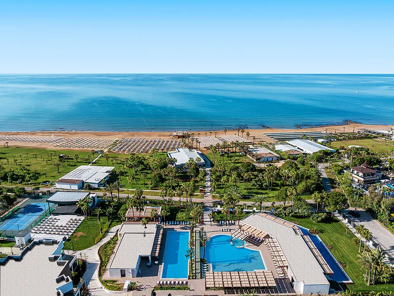 Süral Saray — Foto 1