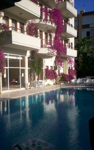 The S Apart And Suites Hotel — Foto 2