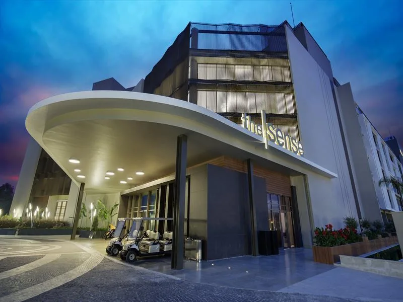 The Sense De Luxe Hotel — Foto 10