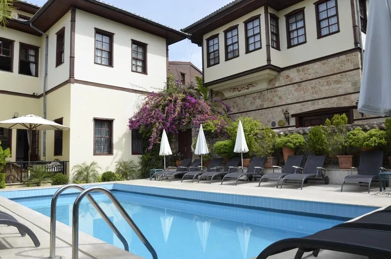 Tuvana Hotel — Foto 2