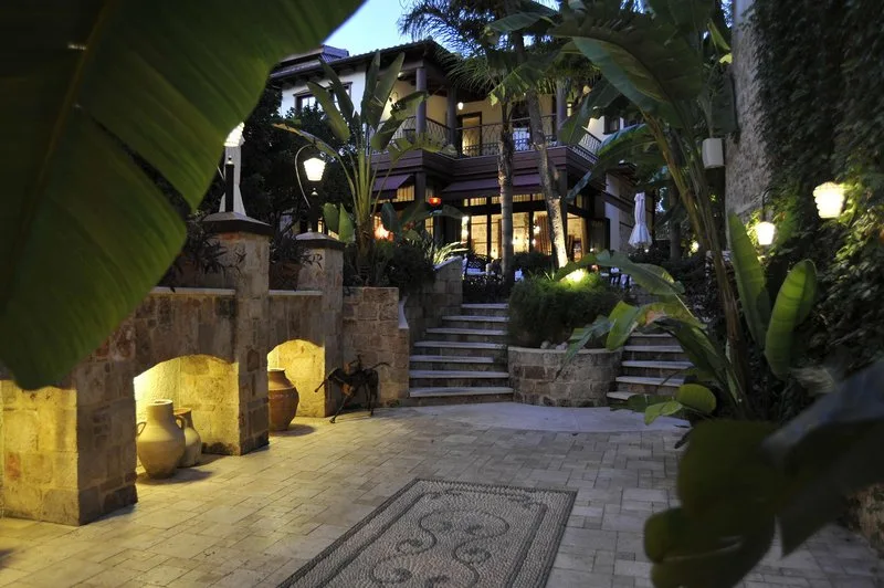 Tuvana Hotel — Foto 3