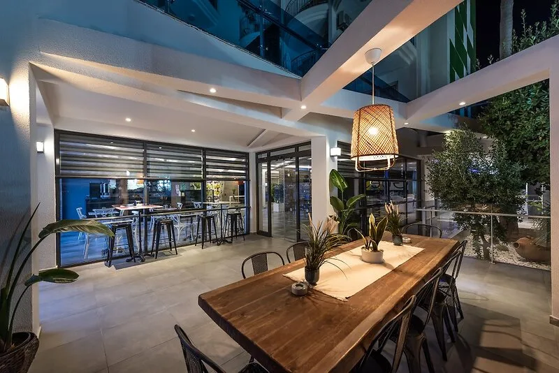 White City Beach Hotel — Foto 9